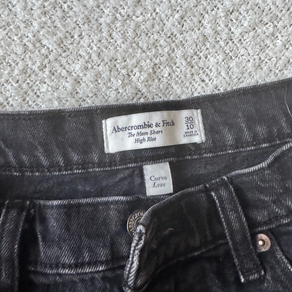 Abercrombie & Fitch mom short - Picture 2 of 3